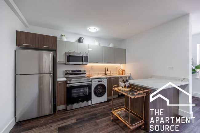 Photo - 1553 W Hollywood Ave Unit 310