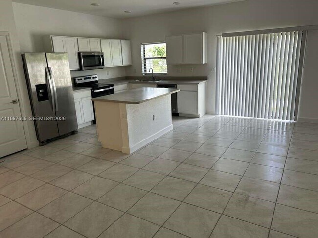 Photo - 624 SW 12th St