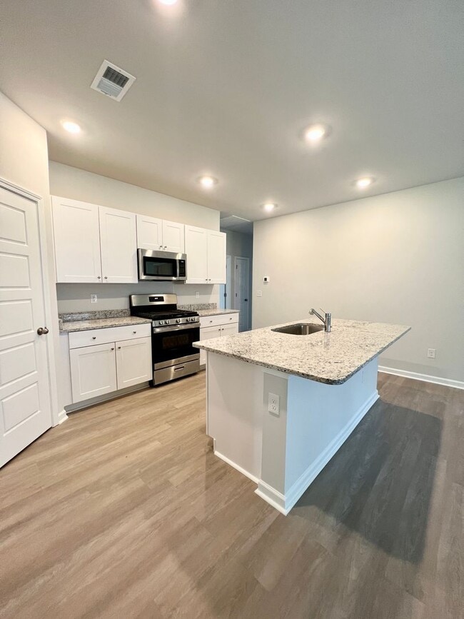 Photo - FOUR Bedrooms! SUPREME location! Move in ready!
