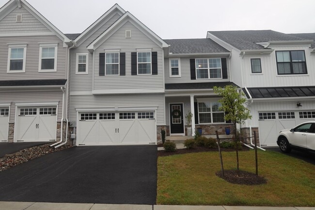 Building Photo - 2925 Fence Buster Ct
