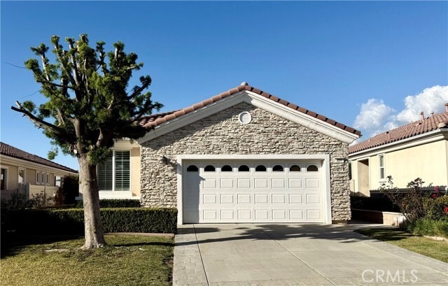 Photo - 924 Essex Rd