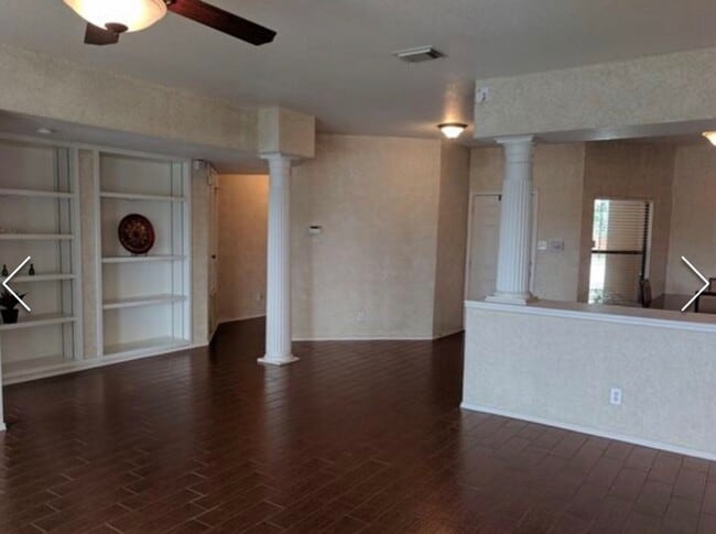 Photo - 2206 Stallion Run