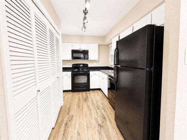 Photo - 10507 Mellow Ln Unit 13202