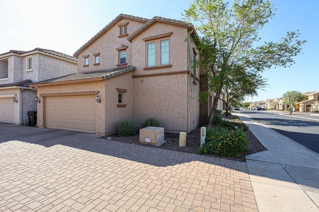 16039 N 19th Dr