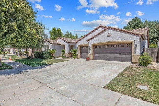 6124 W Delaware Ct