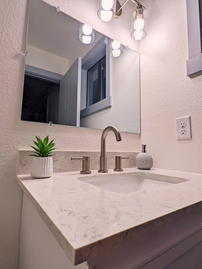 Photo - 1325 E Syringa Dr Condo Unit A - Craftsman