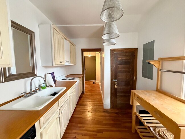 Photo - richland1706 Unit B