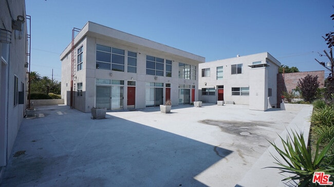 Photo - 922 W 23rd St Unidad 210