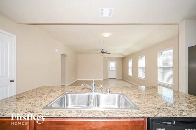 Photo - 961 Corbitt Ln