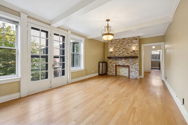 Photo - 2315 N Commonwealth Ave Unit 3N