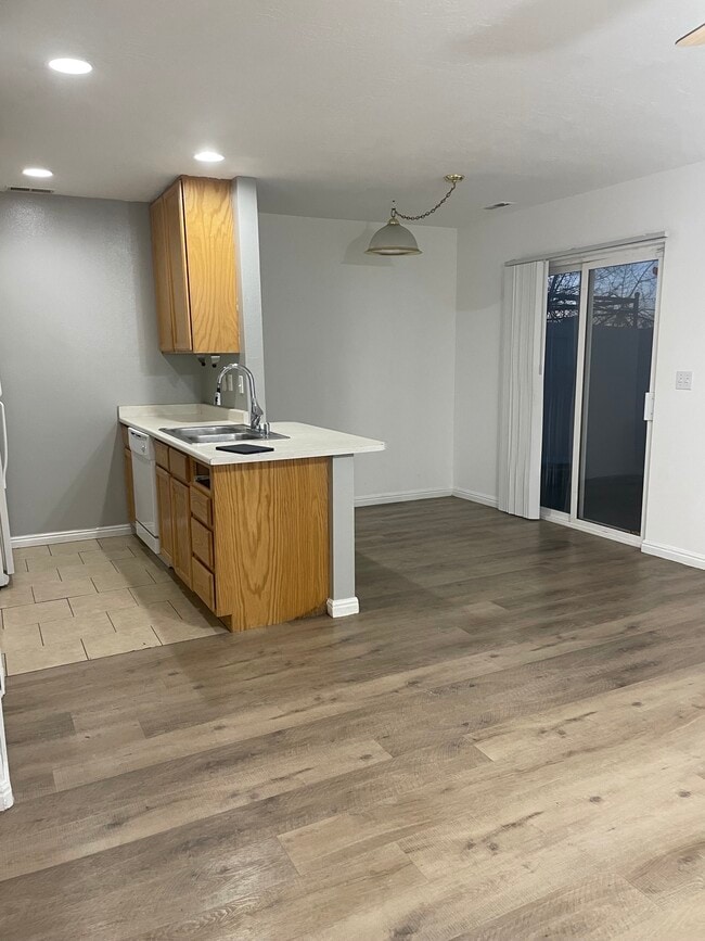 Photo - 1420 W Salvia Pl