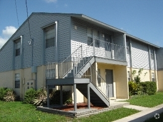 Building Photo - Orangewood Village Rental