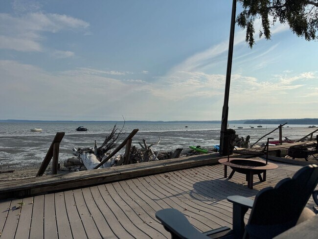 Photo - Beach House, Fully Furnished, Short Term January-March (includes all utilities and internet)