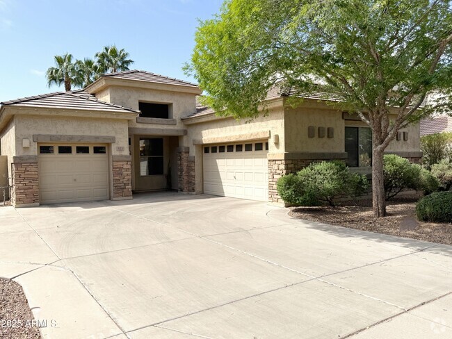 Building Photo - 423 W Pelican Dr Rental