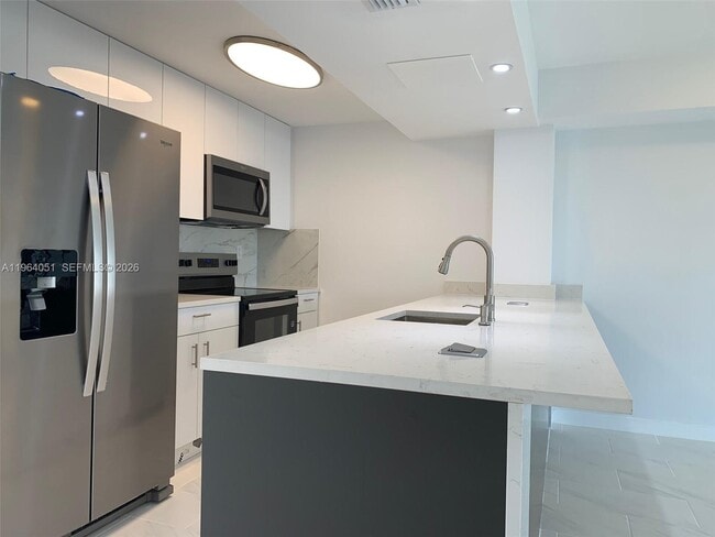 Photo - 2980 Point E Dr Unidad D508