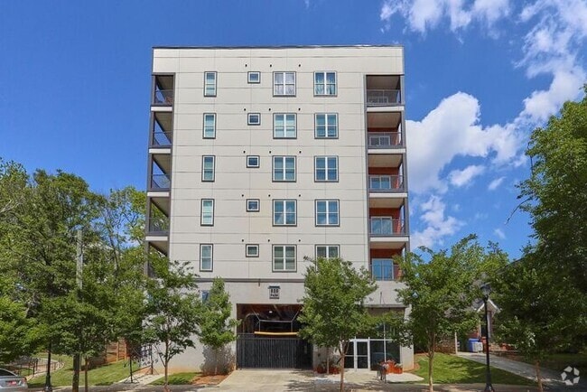 Building Photo - 525 Parkway Dr NE Rental
