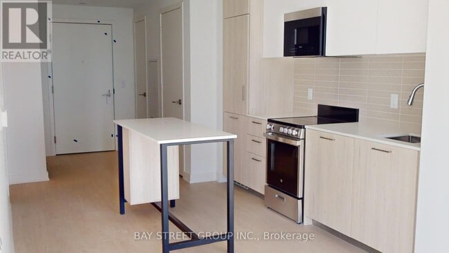 Photo - 65 Mutual St Unit 2503