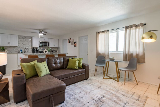 Building Photo - 505 Fillmore Ave Rental