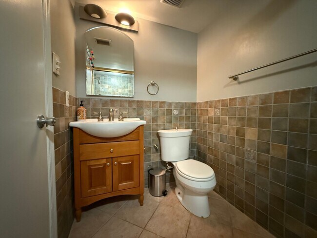 Photo - 11900 Waples Mill Rd Unidad Garden Apartment