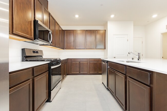 Photo - 2763 Fantoni St