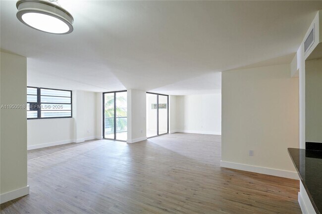 Photo - 5845 Collins Ave Unit 304