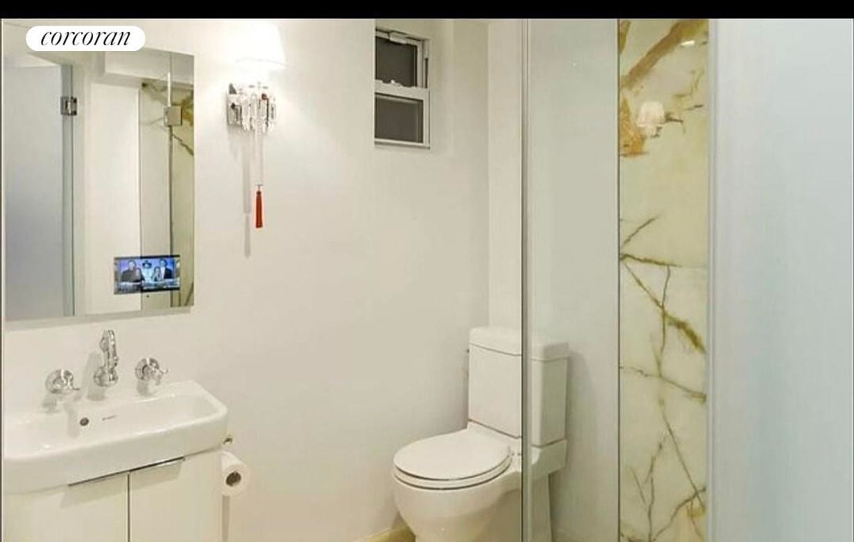 Photo - 396 Bleecker St