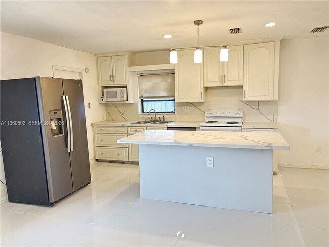 Photo - 9711 Caribbean Blvd