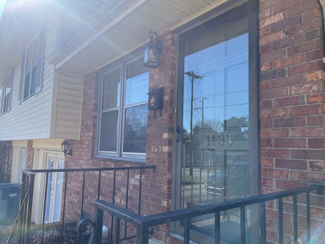 Photo - Charming 2-Bedroom Apartment – February Move-In Available!