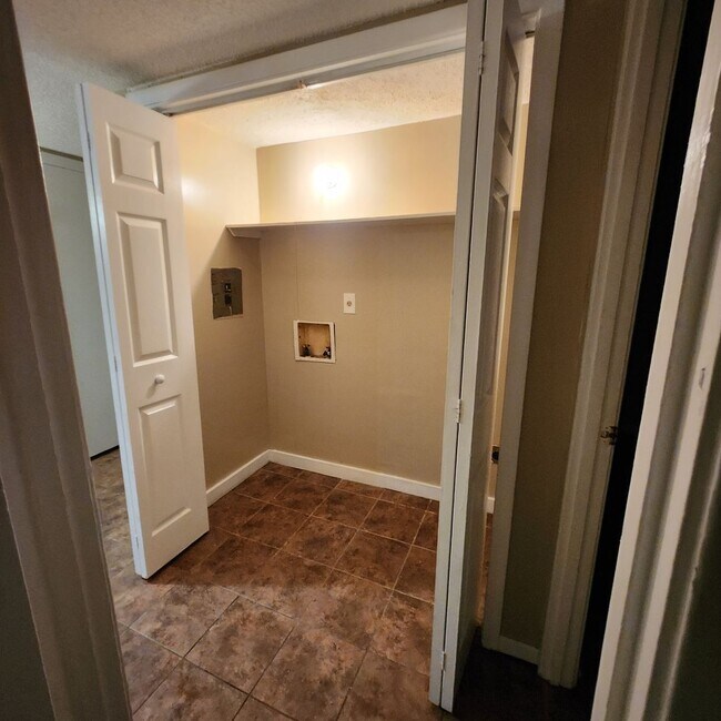 Photo - 4 Success Realty is now offering this 2-be...