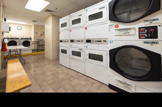 Photo - 245 E 44th St Unit 4C