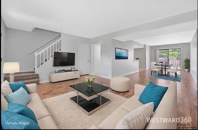 Photo - 936 Cardiff Ct