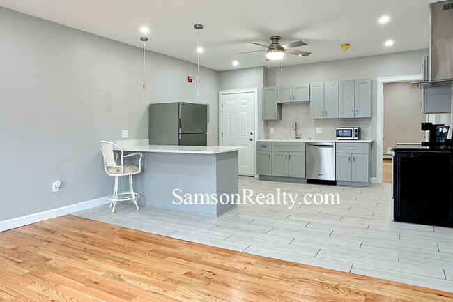 Photo - 296 Atwells Ave Unit 2A