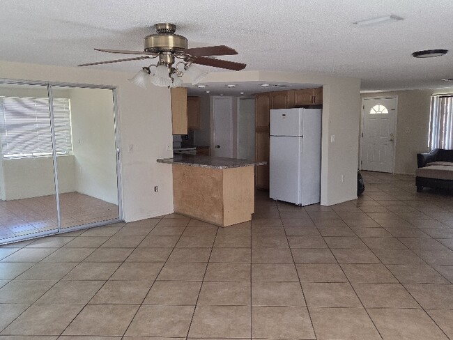 Photo - 7225 Rosarian Dr