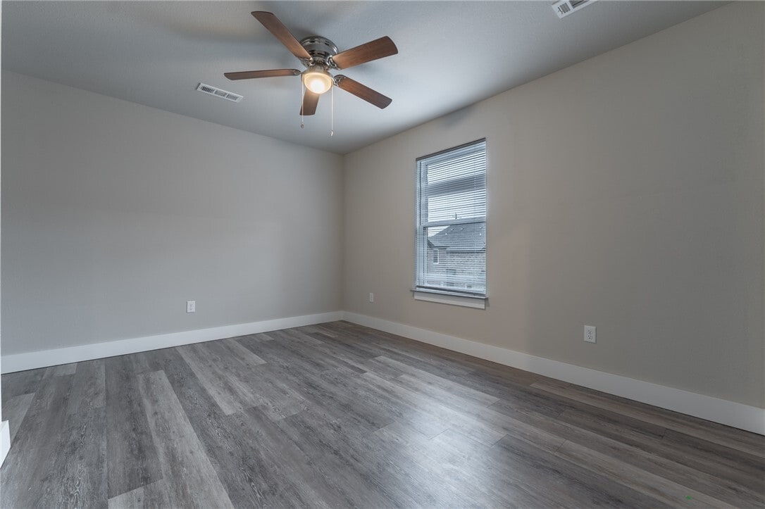 Photo - 1366 N Porter Rd