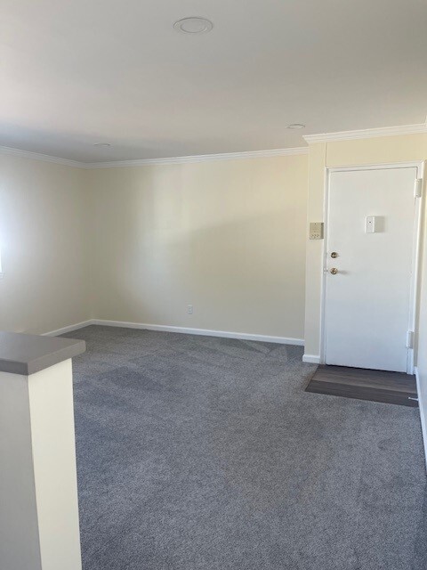 Sala de estar amplia y luminosa - The Niche at 7th Street Gardens