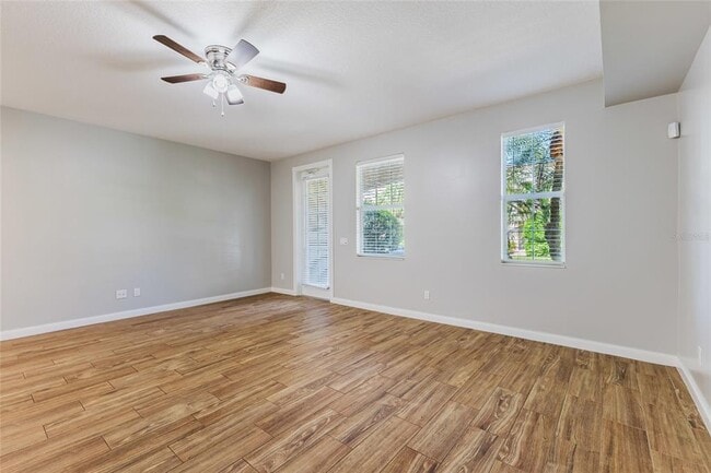 Photo - 1648 Napoli Dr W