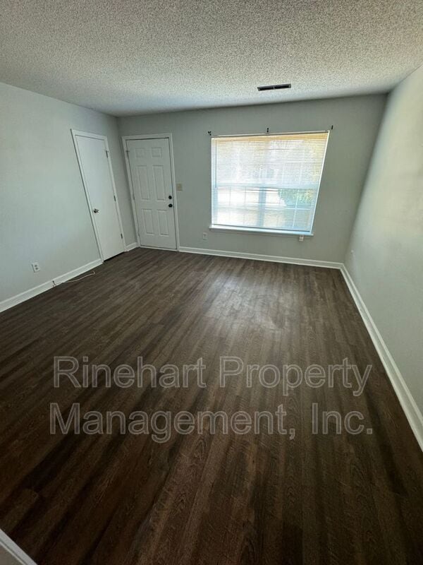 Photo - 784 Grier St