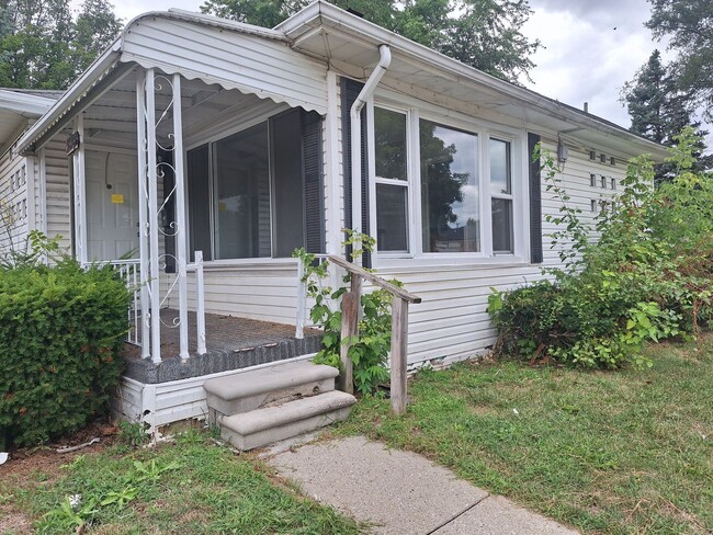 Photo - 16969 Stephens Rd
