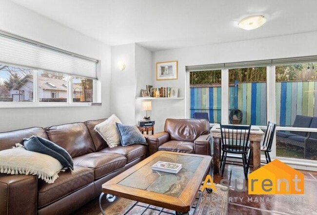 Photo - Stylish Ashland One Bedroom Townhouse with Private Patio and Radiant Heated Floors