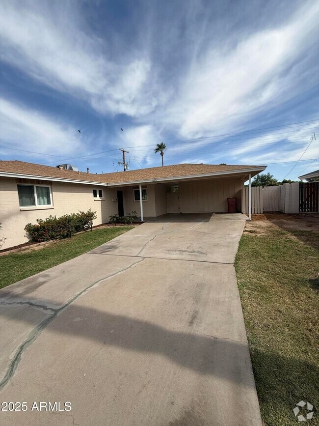 Building Photo - 6213 E Earll Dr Rental