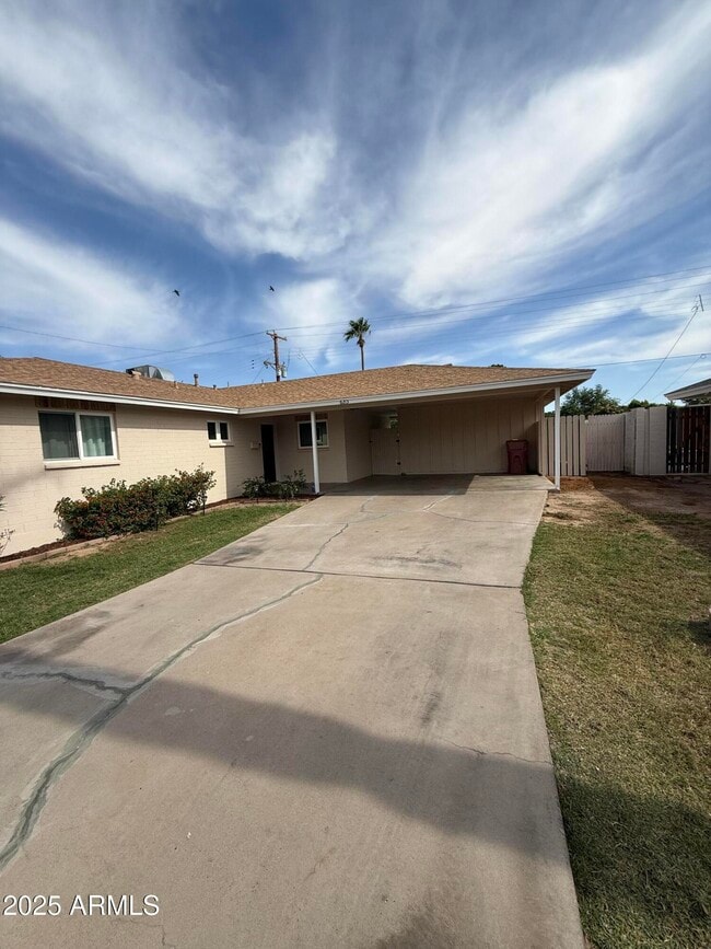 Building Photo - 6213 E Earll Dr Rental