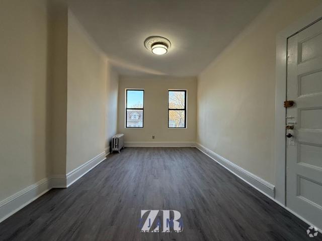 Building Photo - 1 bedroom in Brooklyn NY 11218 Unit 3 Rental