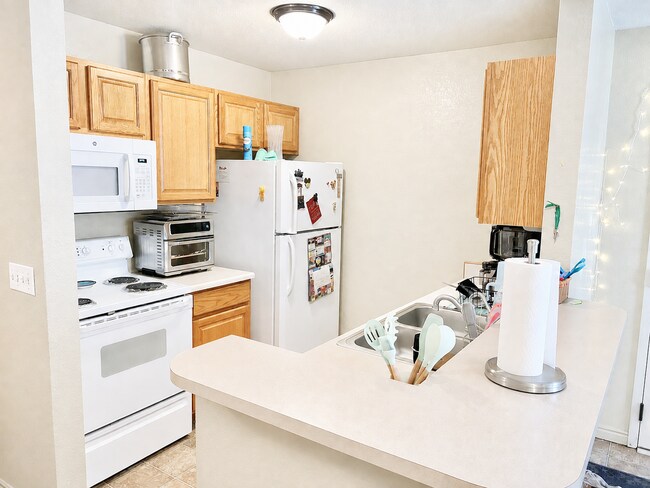 Photo - 108 W 1230 N St