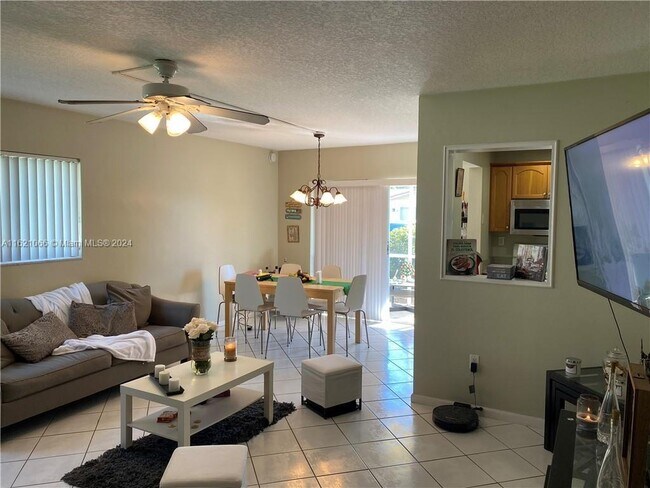 Photo - 2101 NE 68th St Unit 104