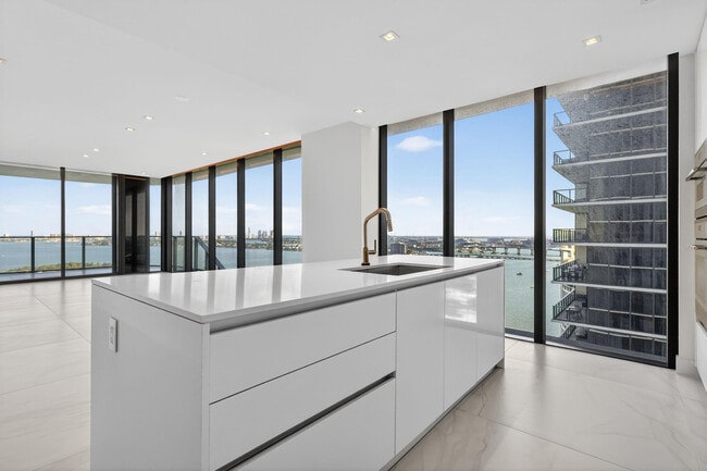 Photo - 700 NE 24th St Unit 2207