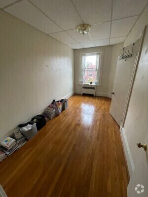 Building Photo - 910 Beacon St Unit 3 Rental