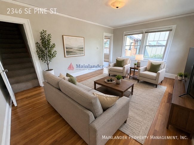 Photo - 2346 SE Pine St