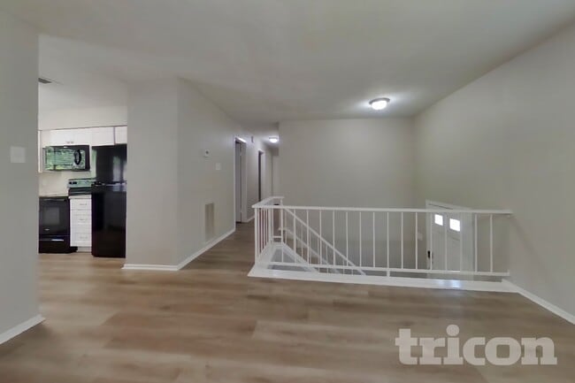 Photo - 8610 Pine Shores Dr