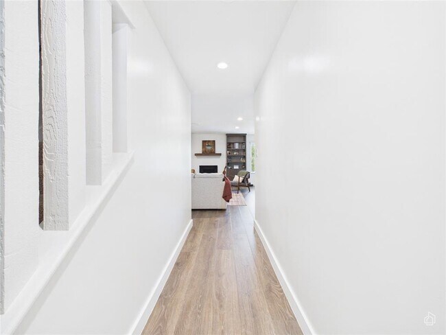 Photo - 12600 Esplanade St