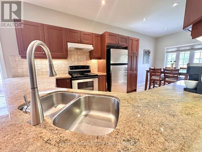 Photo - 26 Thomas Dr